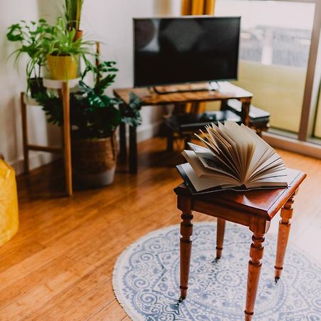 Lovely Bohemian Apartment In Heart Of City Life グラスゴー エクステリア 写真