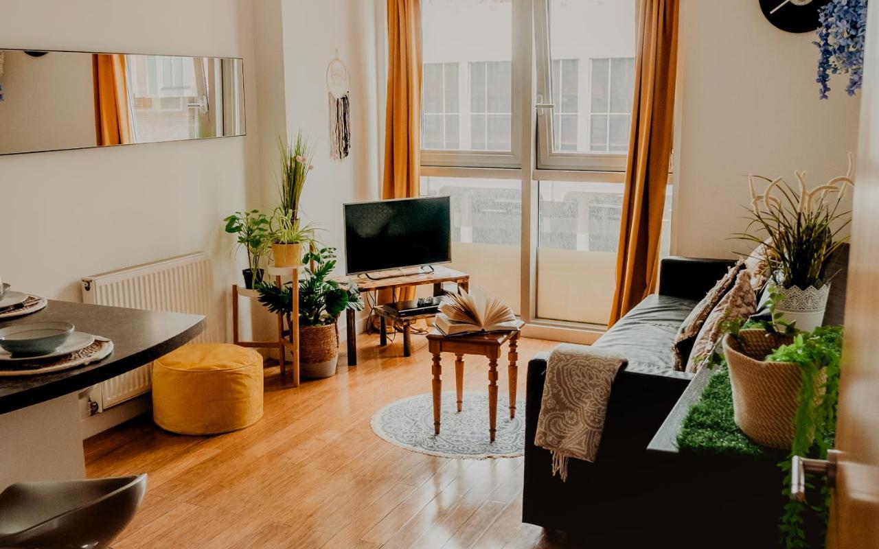 Lovely Bohemian Apartment In Heart Of City Life グラスゴー エクステリア 写真